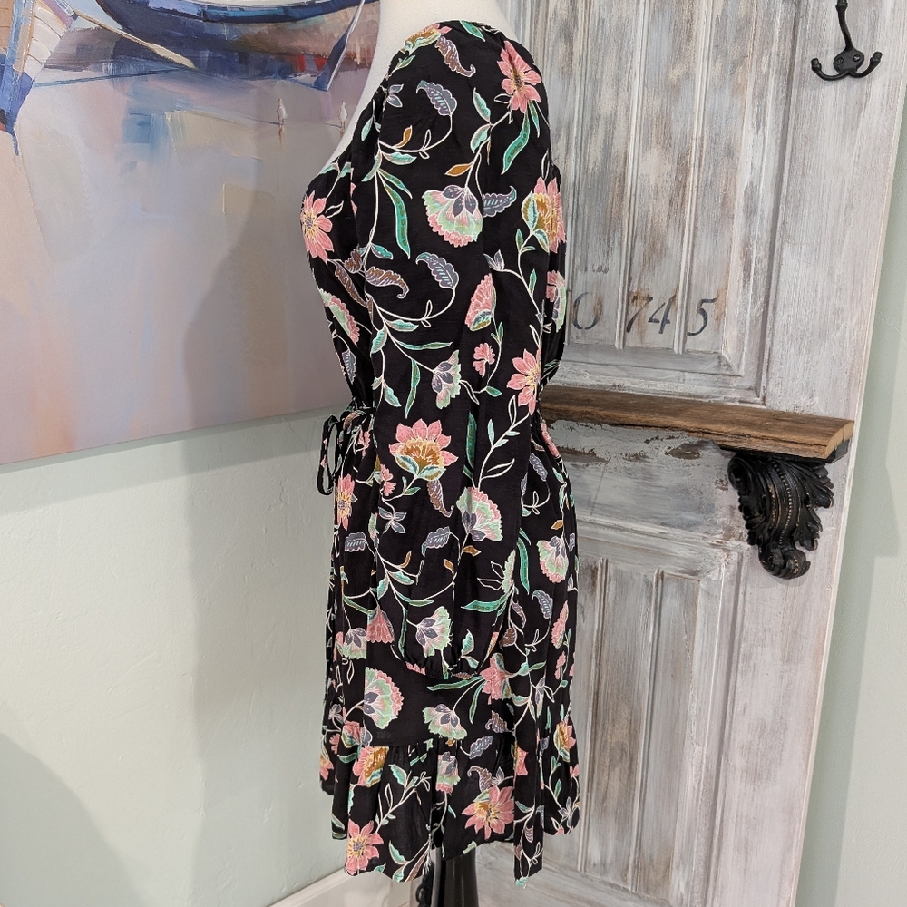 Hurley Floral Black Dress - Picture 2 of 8